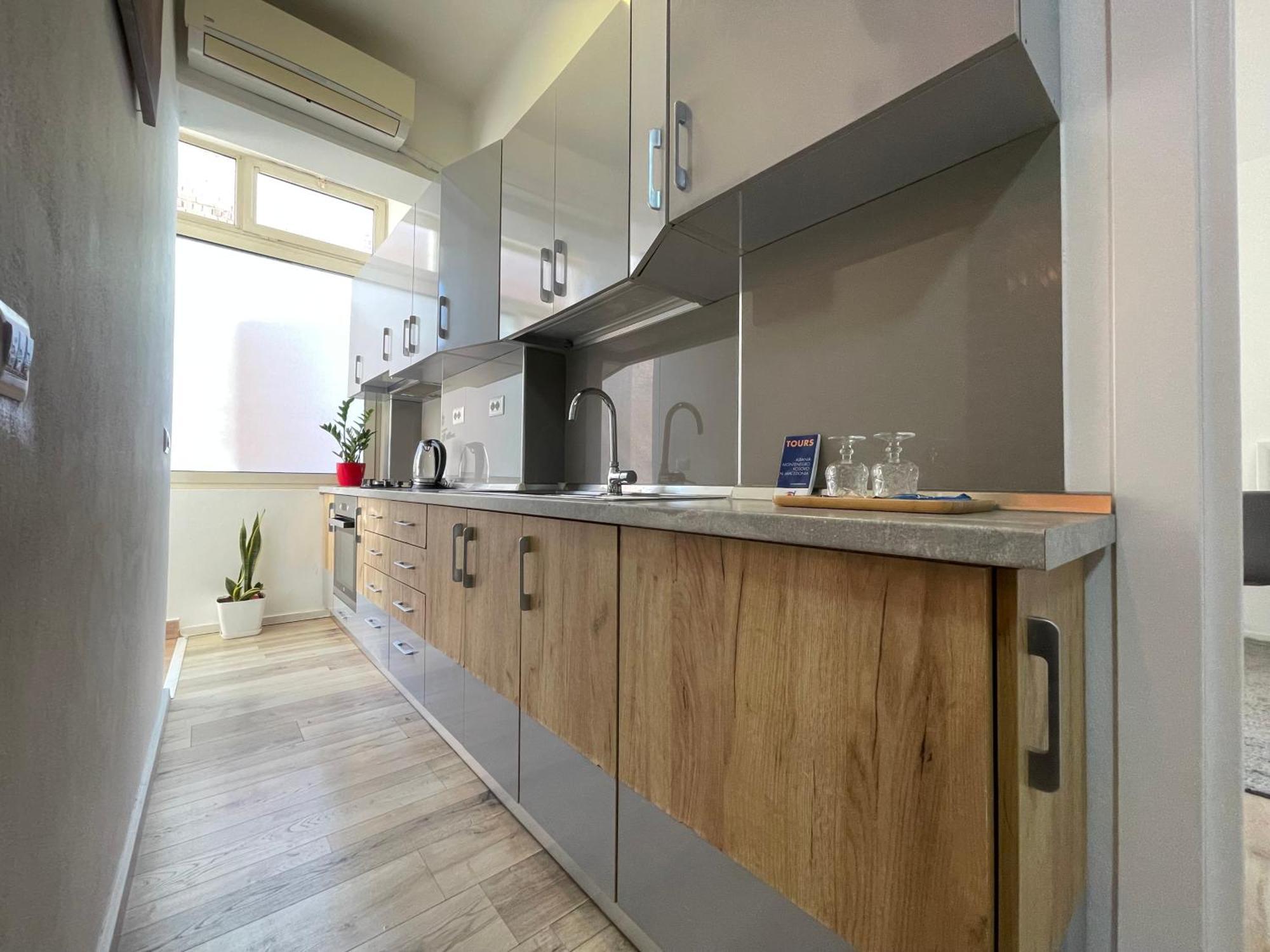 Myslym Shyri'S Apartments Tirana Rum bild